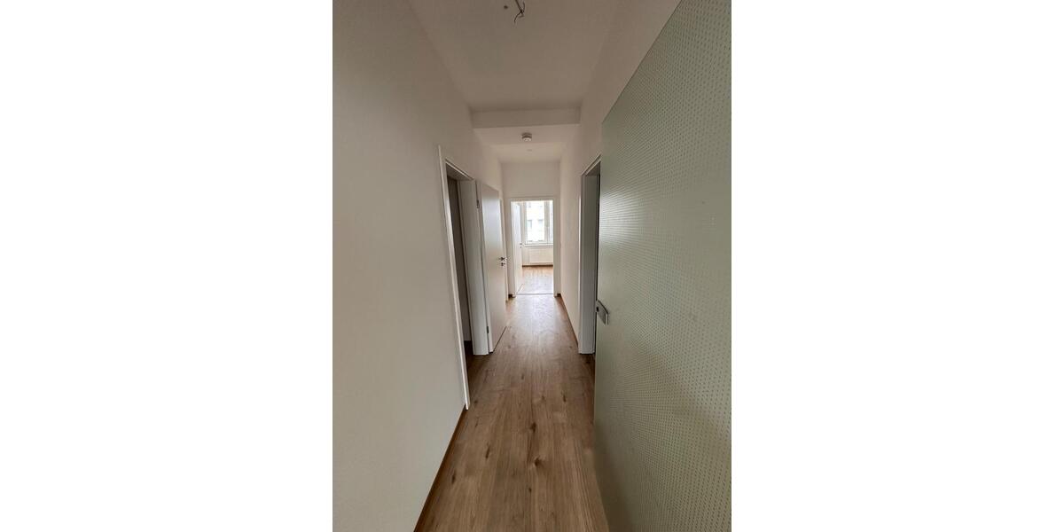 Etagenwohnung Hachenburg - 3 Zimmer, 110 m&sup2;, 935&euro; | Angebot:25920806