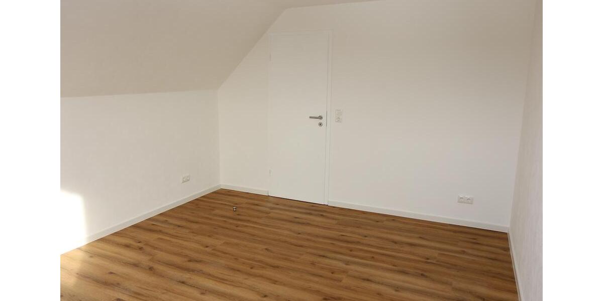 Doppelhaushälfte Steinebach/Sieg Sieg - 5 Zimmer, 150 m&sup2;, 1.100&euro; | Angebot:26500221