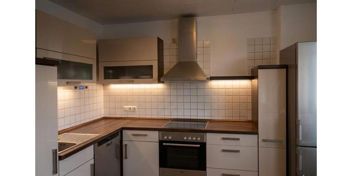 Dachgeschoßwohnung Siegen Dillnhütten - 3 Zimmer, 72 m&sup2;, 980&euro; | Angebot:26418889