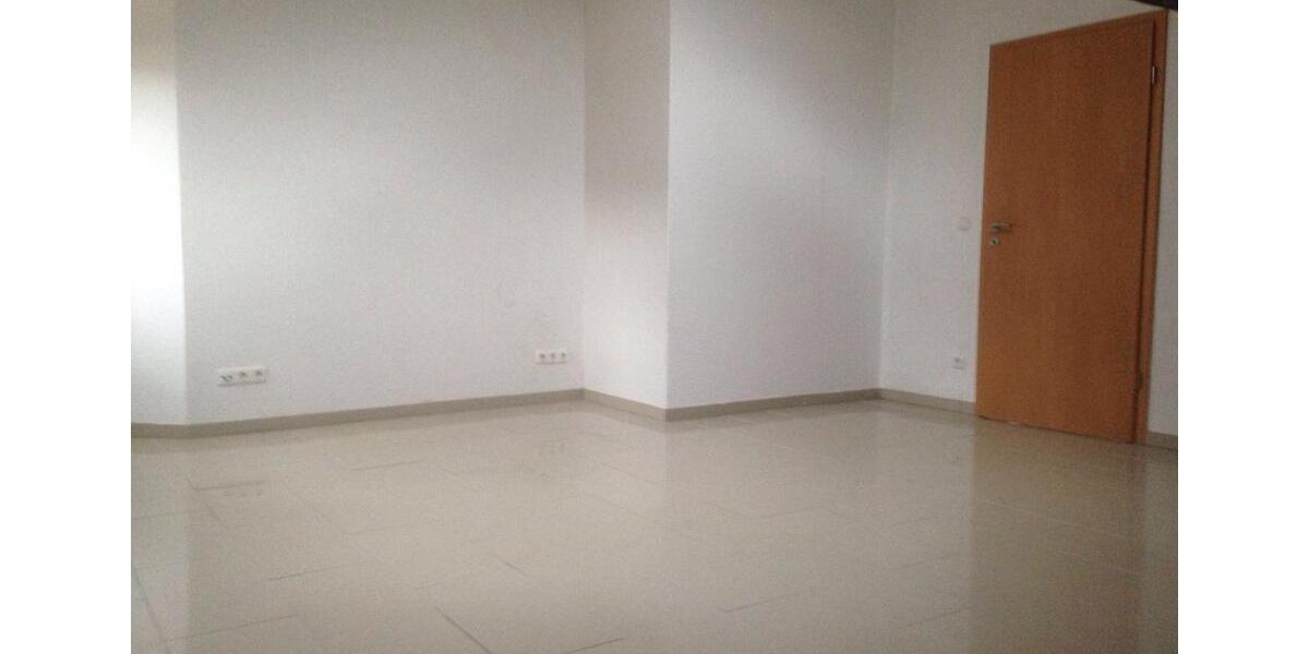 Dachgeschoßwohnung Siegen - 3 Zimmer, 105 m&sup2;, 656&euro; | Angebot:25764250