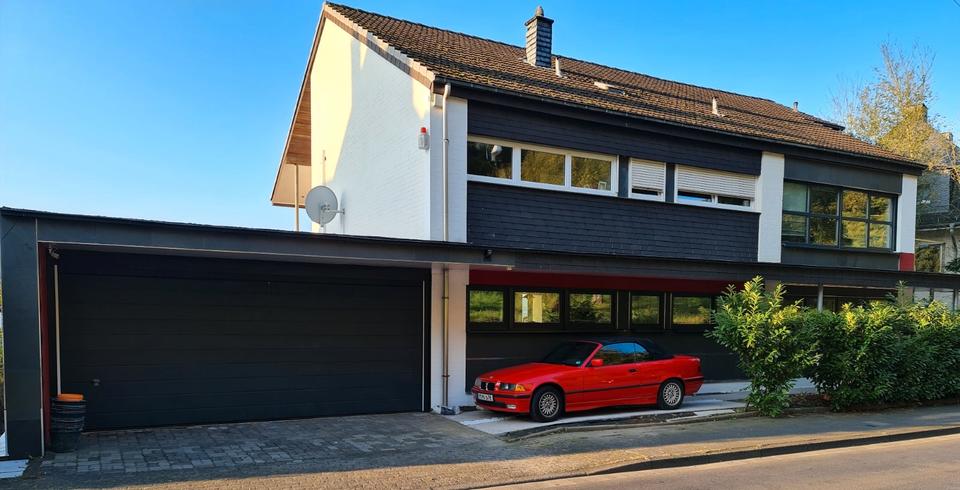 Erdgeschoßwohnung Siegen - 4 Zimmer, 140 m&sup2;, 1.350&euro; | Angebot:26038156