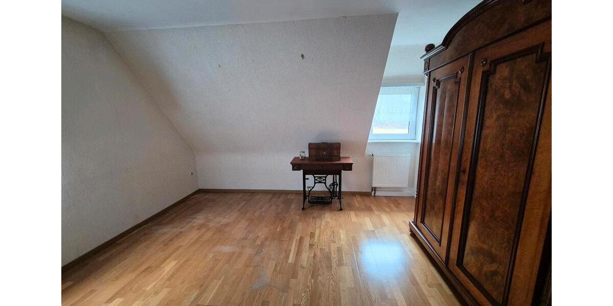 Einfamilienhaus Wilnsdorf - 5 Zimmer, 137 m&sup2;, 280.000&euro; | Angebot:25611969