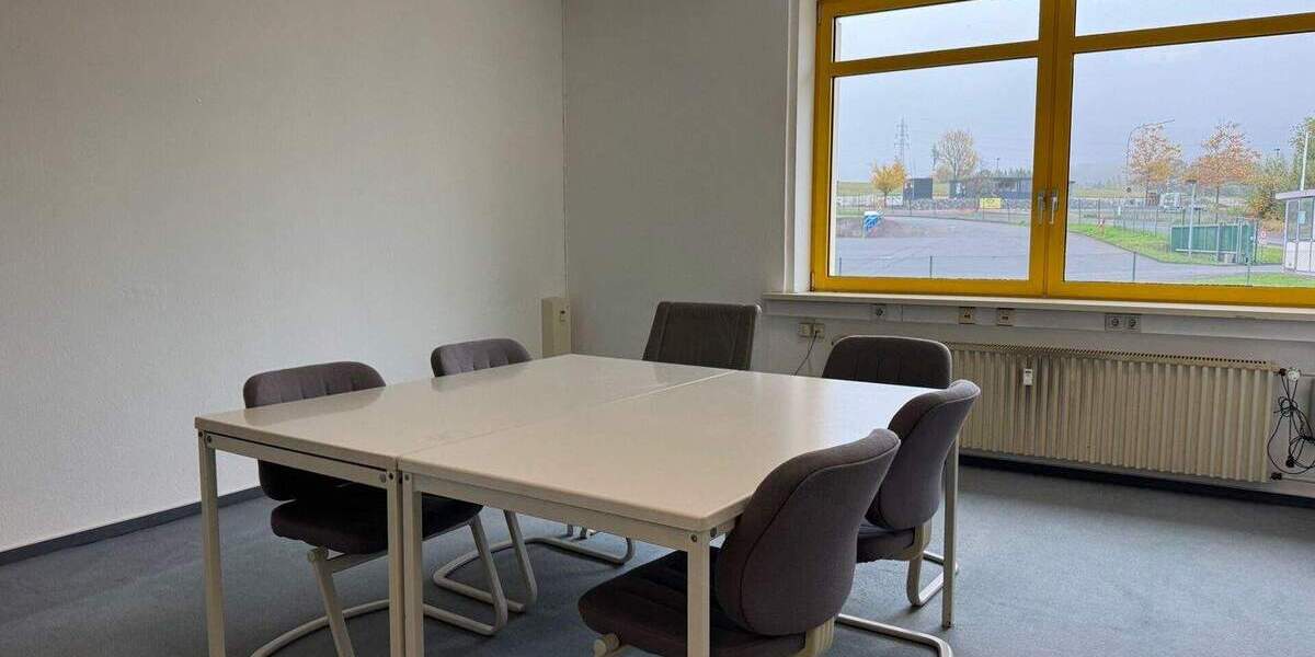 Gewerbeobjekt Hachenburg - 4 Zimmer, 150 m&sup2;, 750&euro; | Angebot:25691859