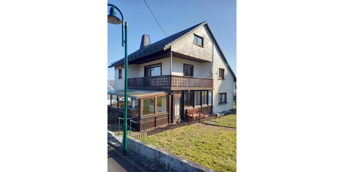 Einfamilienhaus Hellenhahn-Schellenberg Schellenberg - 7 Zimmer, 166 m&sup2;, 239.000&euro; | Angebot:24849900