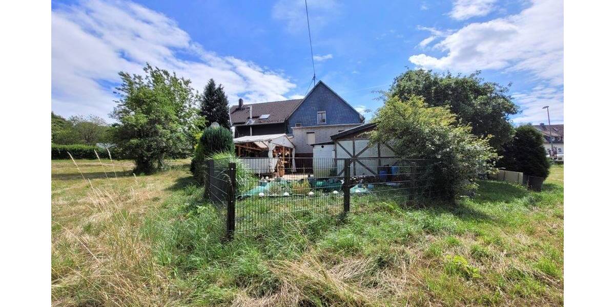 Mehrfamilienhaus, Wohnhaus Netphen / Hainchen Hainchen - 9 Zimmer, 205 m&sup2;, 299.000&euro; | Angebot:25700453