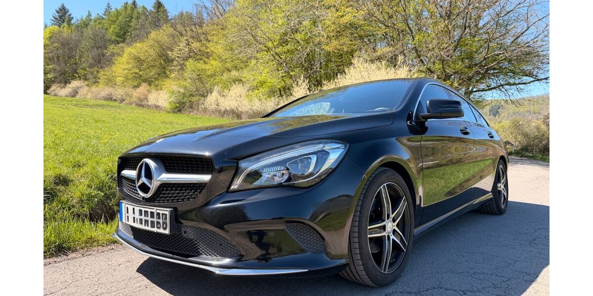Mercedes-Benz CLA 200 Shooting Brake 82.000 km 17.700 &euro; Bad Laasphe 57334