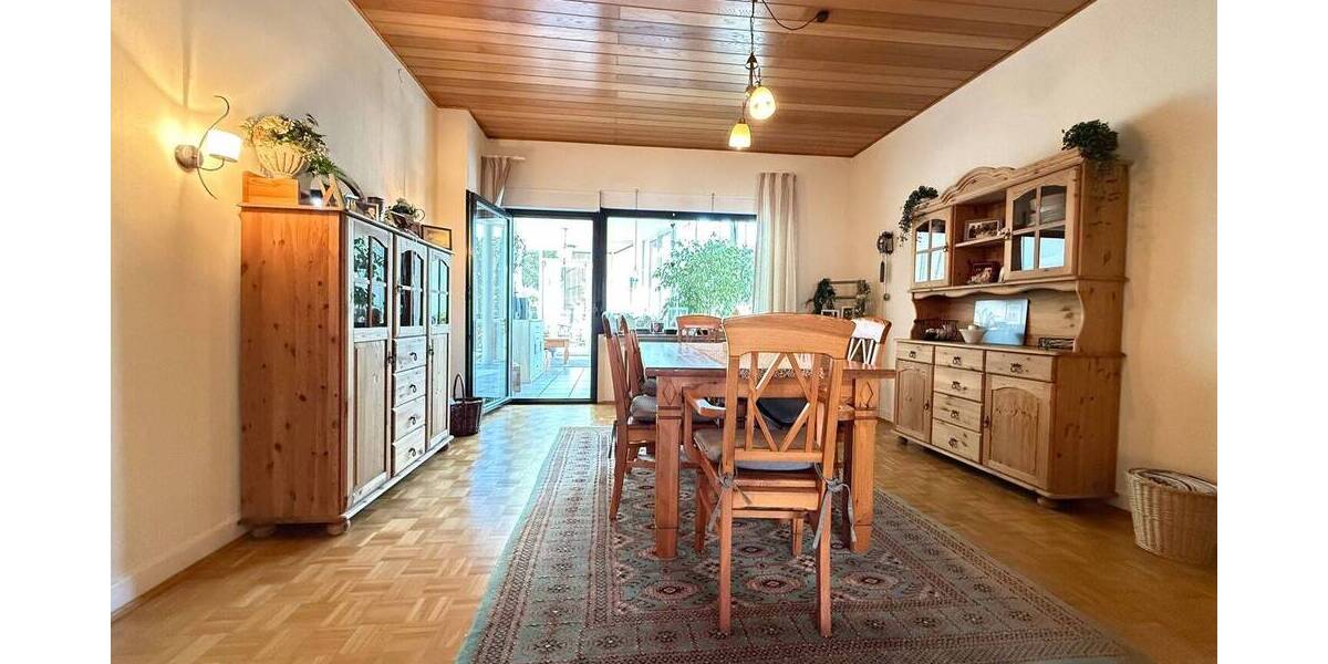 Mehrfamilienhaus, Wohnhaus Betzdorf - 9 Zimmer, 280 m&sup2;, 298.900&euro; | Angebot:25691886