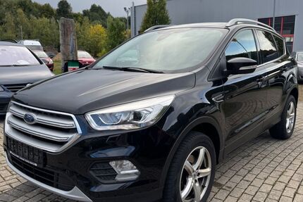 Ford Kuga 120.400 km 9.999 &euro; Lennestadt (Meggen)…. 57368