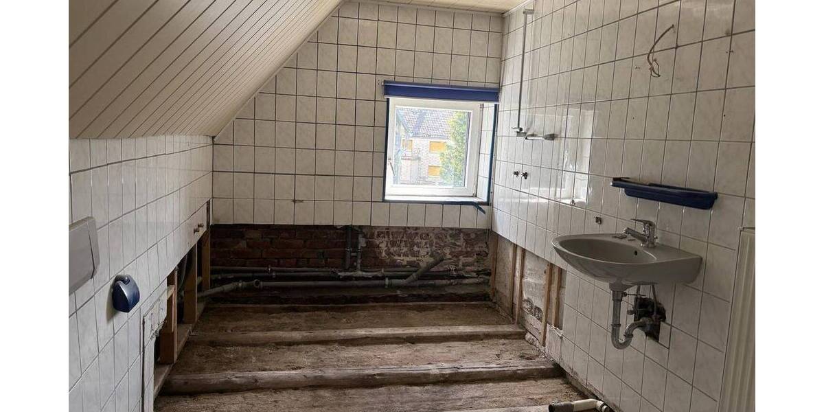 Einfamilienhaus Nister-Möhrendorf Möhrendorf - 2 Zimmer, 85 m&sup2;, 80.000&euro; | Angebot:26673016