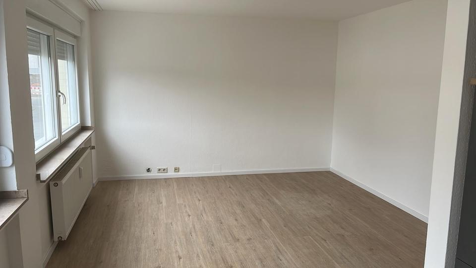 Etagenwohnung Siegen Kaan-Marienborn - 1 Zimmer, 27 m&sup2;, 395&euro; | Angebot:26020412