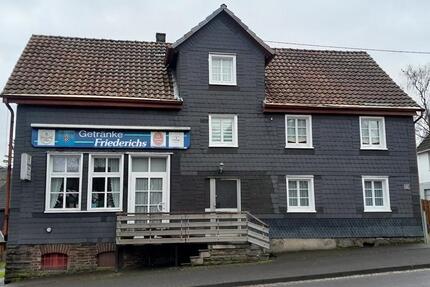 Wohnung Waldbröl - 6 Zimmer, 160 m&sup2;, 1.450&euro; | Angebot:25937166