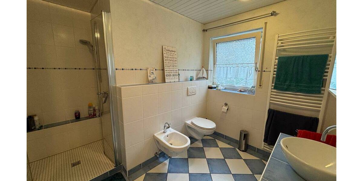 Mehrfamilienhaus, Wohnhaus Kirchhundem Oberhundem - 7 Zimmer, 200 m&sup2;, 259.000&euro; | Angebot:25734598