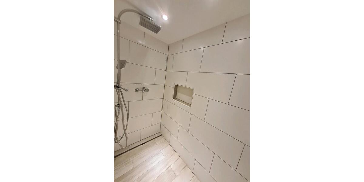 Erdgeschoßwohnung Wissen - 5 Zimmer, 140 m&sup2;, 850&euro; | Angebot:25750550