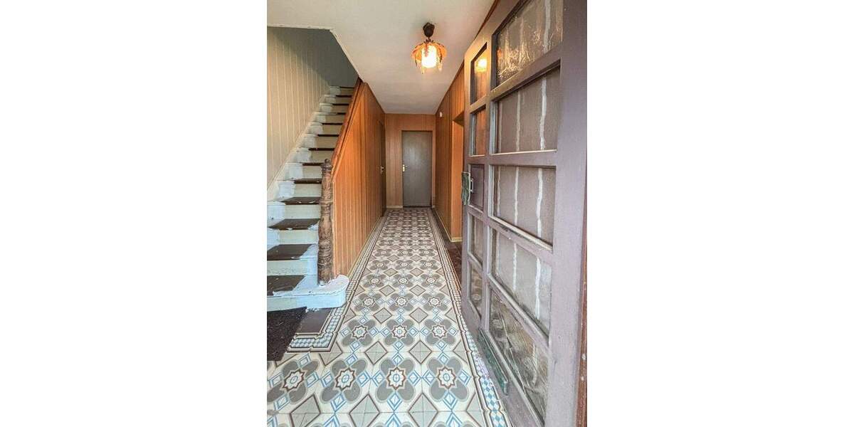 Einfamilienhaus Hamm VG - 7 Zimmer, 120 m&sup2;, 125.000&euro; | Angebot:25776417