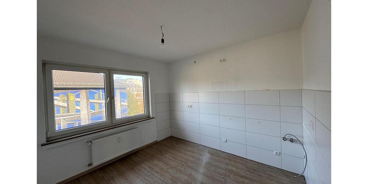 Etagenwohnung Siegen - 3 Zimmer, 71 m&sup2;, 639&euro; | Angebot:25102165