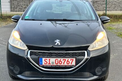 Peugeot 208 139.290 km 2.750 &euro; Siegen 57080