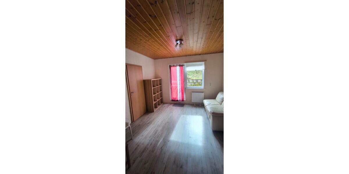 Mehrfamilienhaus, Wohnhaus Lennestadt - 8 Zimmer, 140 m&sup2;, 150.000&euro; | Angebot:27016994