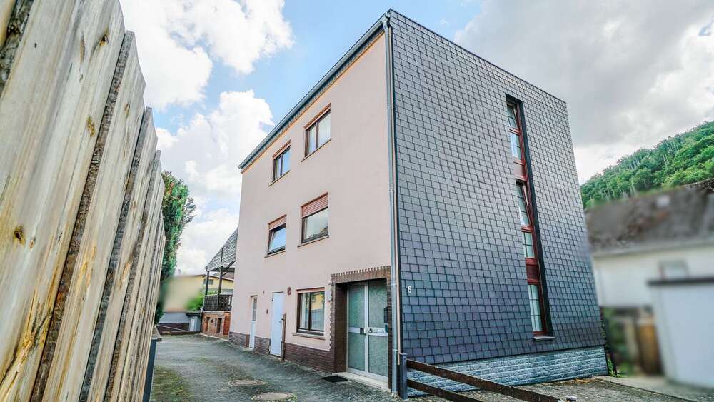 Wohn - und Gewerbeobjekt mit 5 Einheiten in Herborn OT - Mehrfamilienhaus, Wohnhaus Herborn | Angebot:27091203