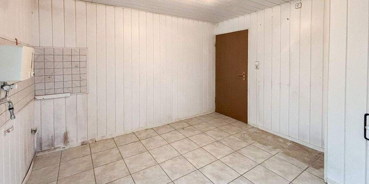 Einfamilienhaus Hamm VG - 7 Zimmer, 120 m&sup2;, 125.000&euro; | Angebot:25776417