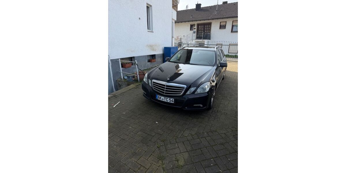 Mercedes-Benz E 350 305.000 km 3.000 &euro; Etzbach 57539