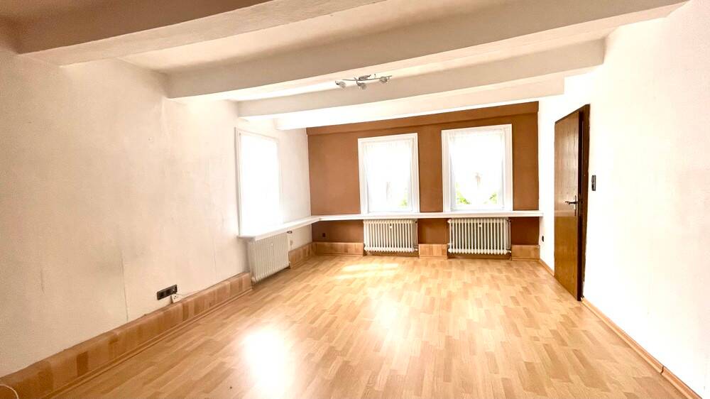 Mehrfamilienhaus, Wohnhaus Lennestadt / Bonzel Bonzel - 1 Zimmer, 337 m&sup2;, 299.000&euro; | Angebot:25736033