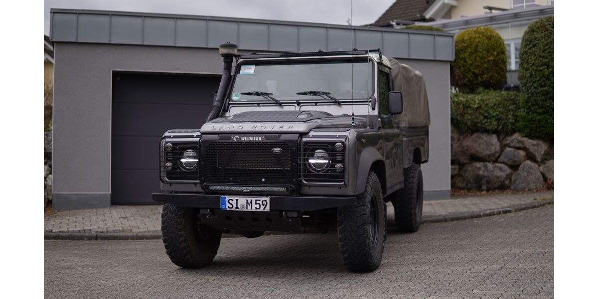 Land Rover Defender 160.000 km 26.500 &euro; Netphen 57250
