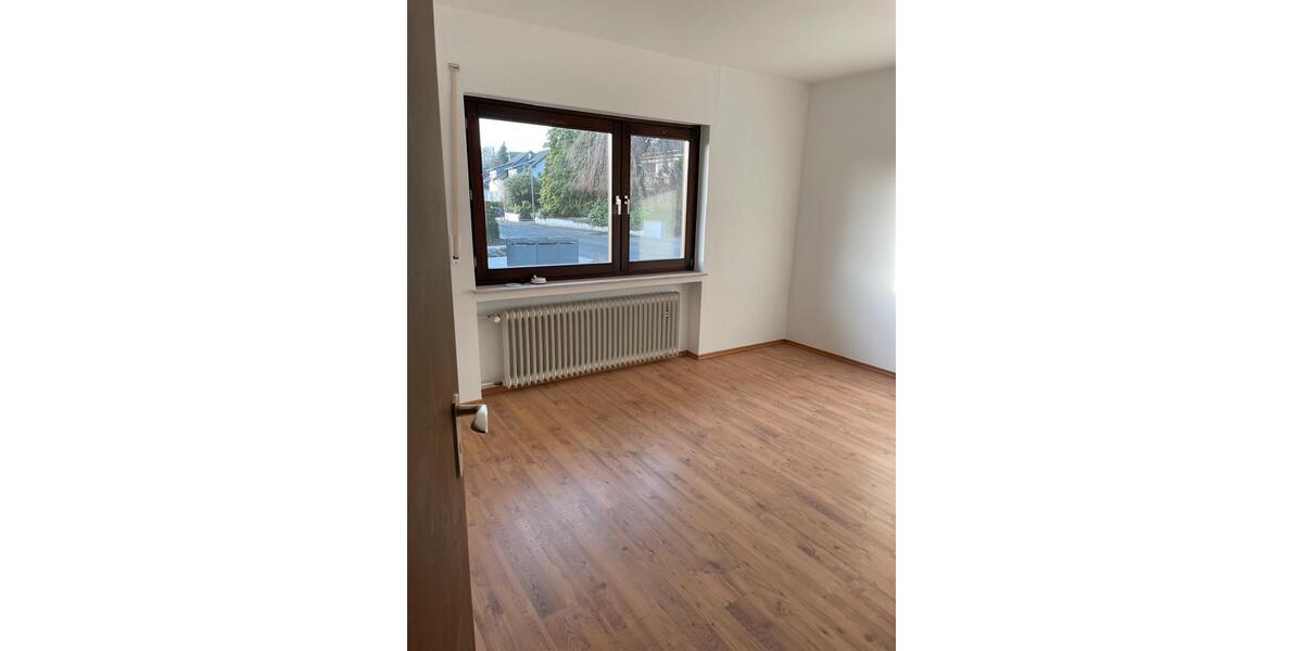 Einfamilienhaus Hachenburg - 7 Zimmer, 170 m&sup2;, 420.000&euro; | Angebot:25294518
