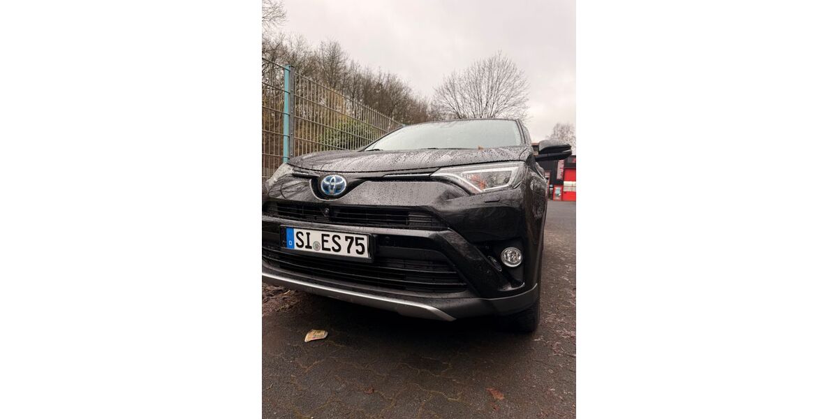 Toyota RAV 4 100.000 km 20.000 &euro; Siegen 57072