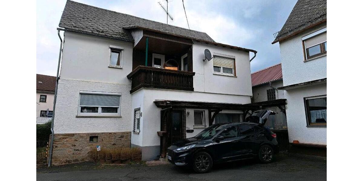 Einfamilienhaus Herborn - 13 Zimmer, 300 m&sup2;, 175.000&euro; | Angebot:25957476