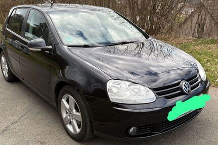 VW Golf 229.000 km 2.890 &euro; Freudenberg 57258