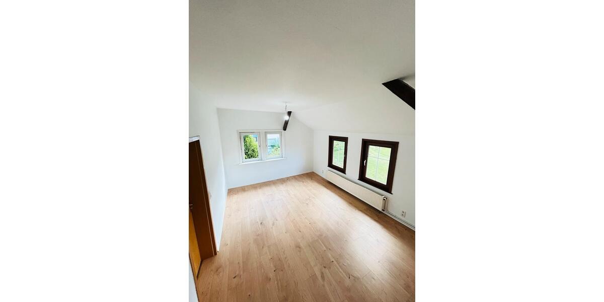 Etagenwohnung Netphen - 5 Zimmer, 110 m&sup2;, 1.150&euro; | Angebot:26496109