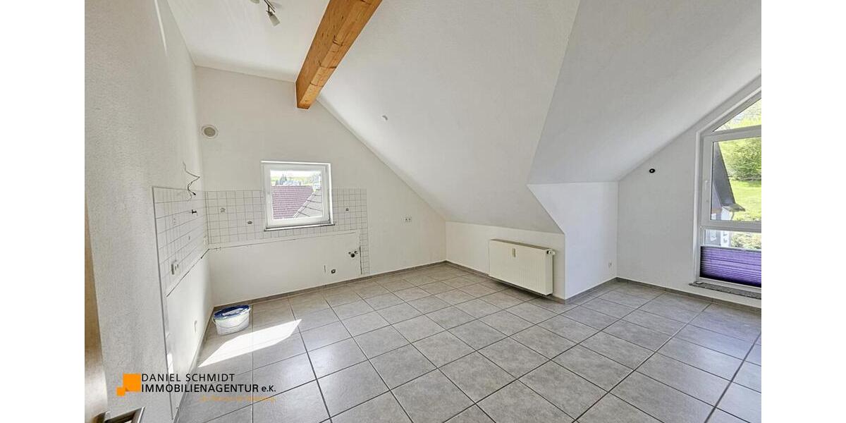 Dachgeschoßwohnung Reichshof - 2 Zimmer, 87 m&sup2;, 800&euro; | Angebot:26661778