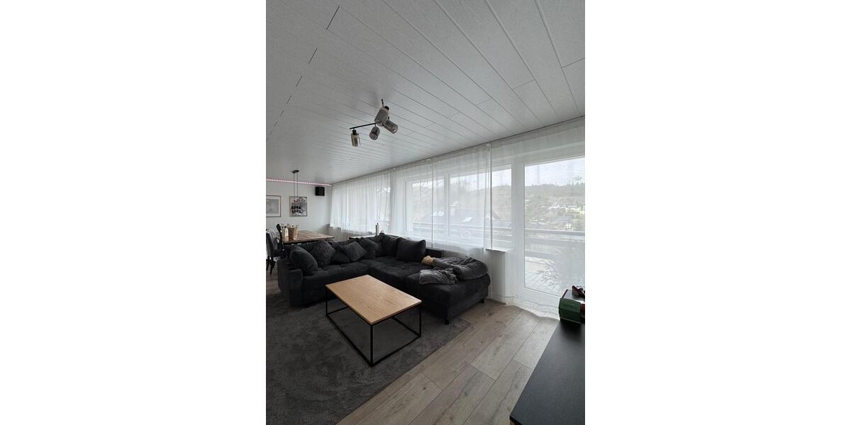 Erdgeschoßwohnung Kirchhundem - 2 Zimmer, 100 m&sup2;, 1.200&euro; | Angebot:25311023