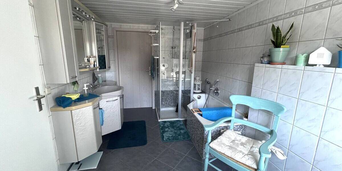 Einfamilienhaus Driedorf - 6 Zimmer, 126 m&sup2;, 245.000&euro; | Angebot:26015193