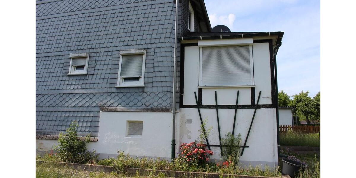 Einfamilienhaus Neunkirchen - 7 Zimmer, 110 m&sup2;, 175.000&euro; | Angebot:26818437