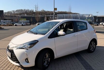 Toyota Yaris 86.390 km 10.690 &euro; Siegen 57072