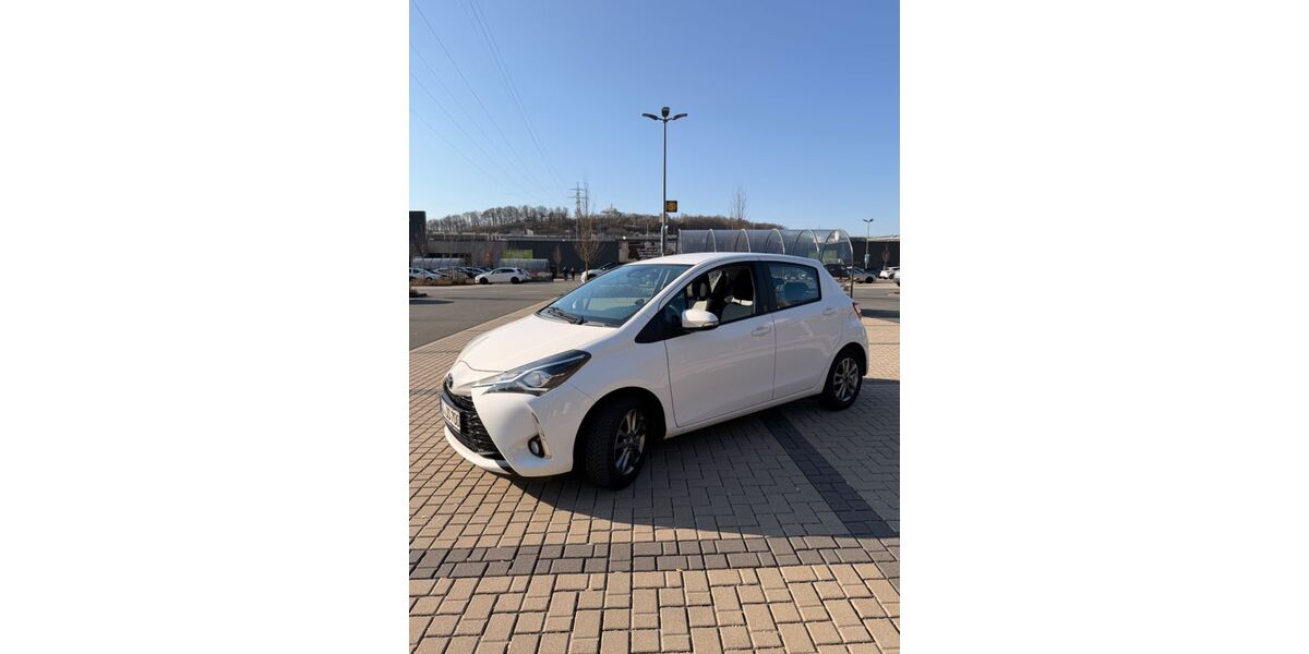 Toyota Yaris 86.390 km 10.690 &euro; Siegen 57072