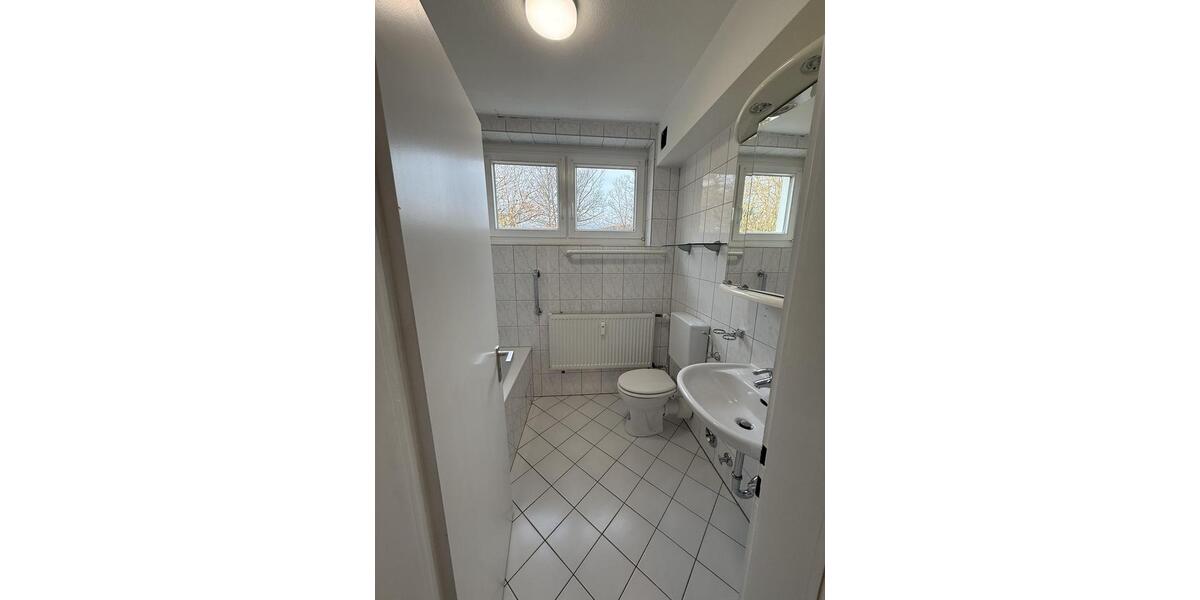 Etagenwohnung Siegen Kaan-Marienborn - 3 Zimmer, 96 m&sup2;, 960&euro; | Angebot:25884328