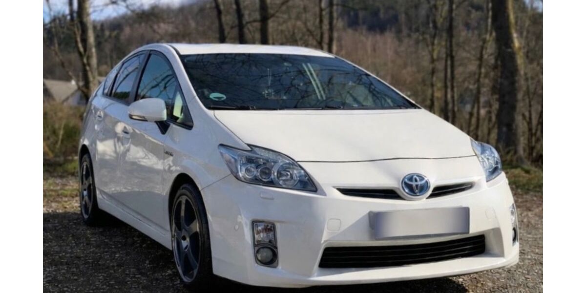 Toyota Prius 100.000 km 8.000 &euro; Hilchenbach 57271