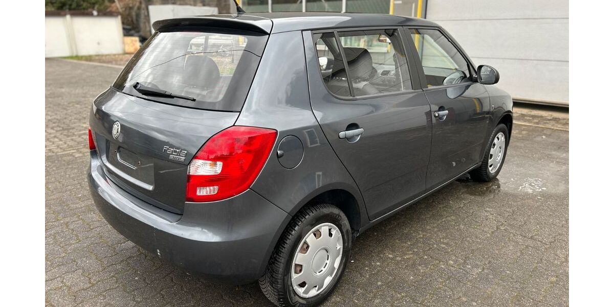 Skoda Fabia 89.650 km 3.250 &euro; Siegen 57080