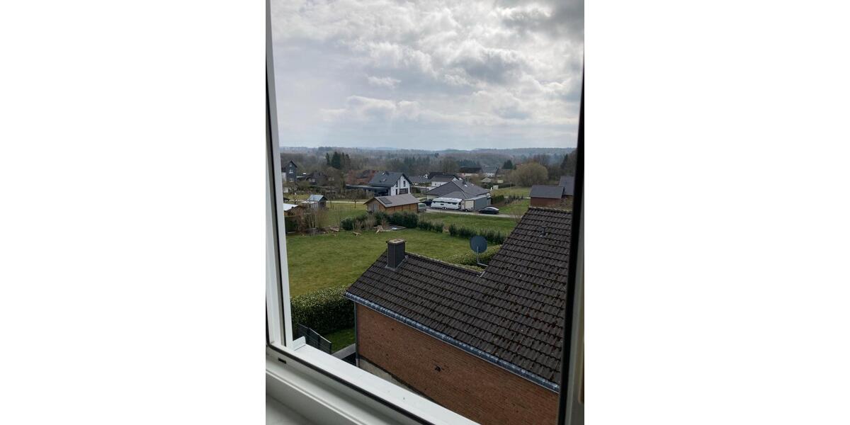 Dachgeschoßwohnung Nauroth - 2.5 Zimmer, 45 m&sup2;, 430&euro; | Angebot:26021877