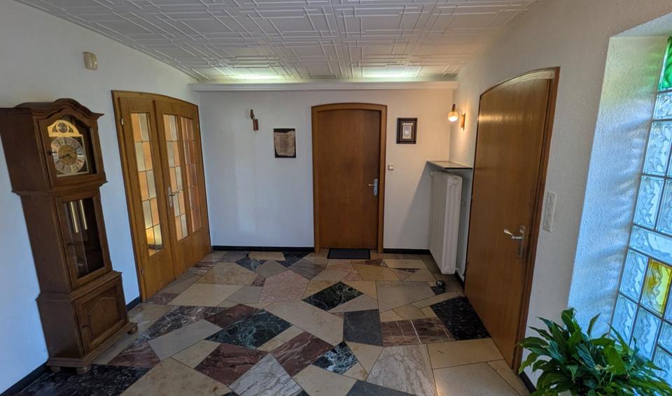 Bungalow Bad Laasphe - 7 Zimmer, 160 m&sup2;, 315.000&euro; | Angebot:27014727