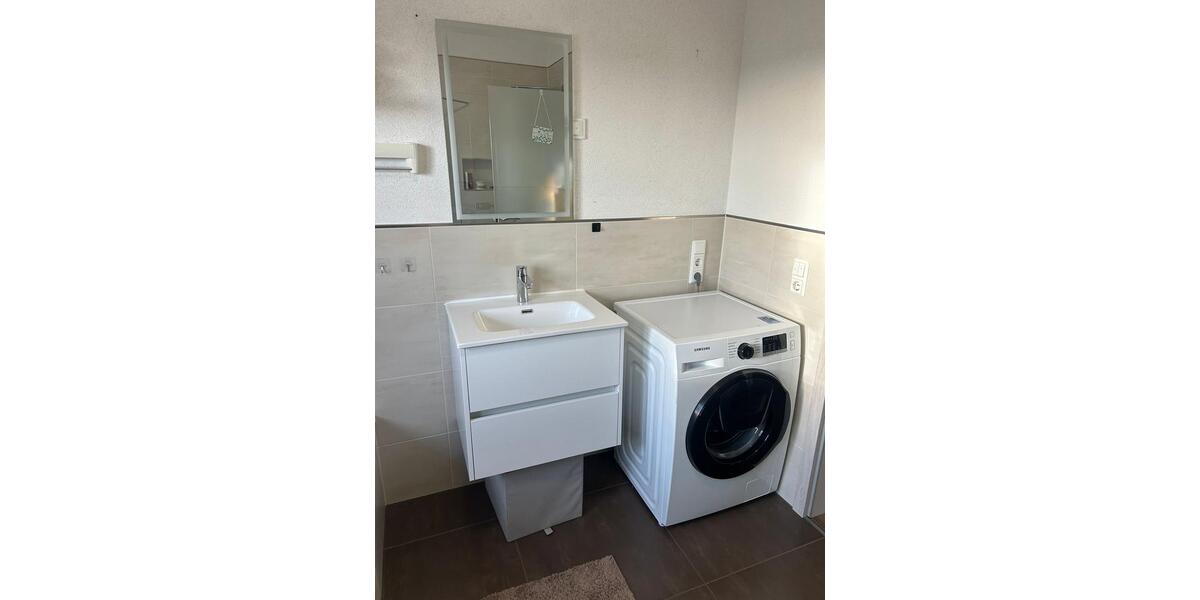 Dachgeschoßwohnung Hellenhahn-Schellenberg Schellenberg - 1 Zimmer, 93 m&sup2;, 850&euro; | Angebot:25648998