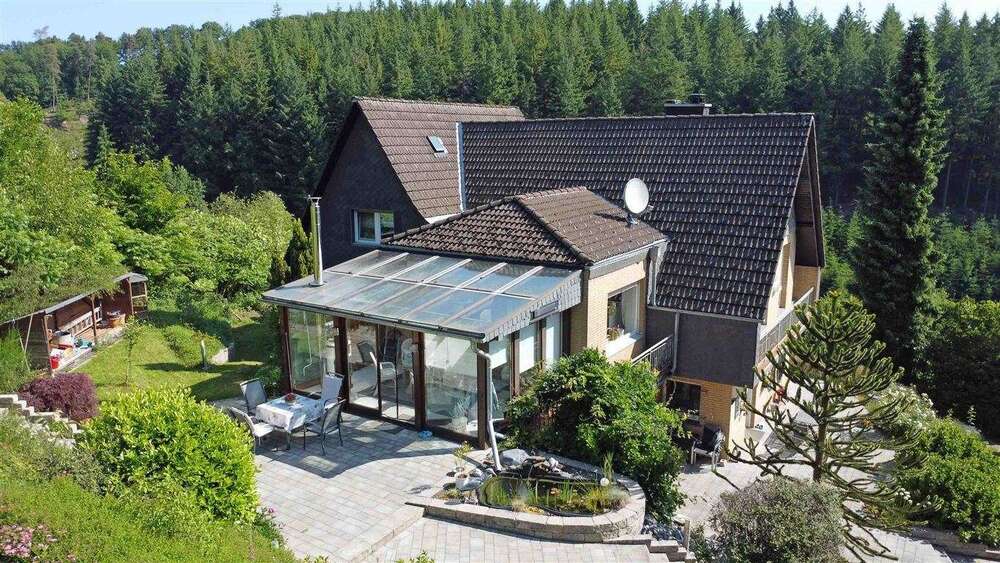 Einfamilienhaus Morsbach - 7 Zimmer, 262 m&sup2;, 395.000&euro; | Angebot:21445656