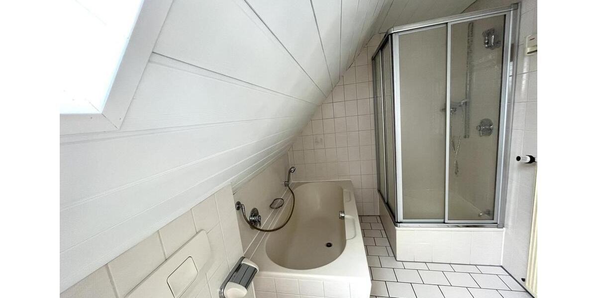 Etagenwohnung Kirchhundem - 2 Zimmer, 90 m&sup2;, 780&euro; | Angebot:22943823