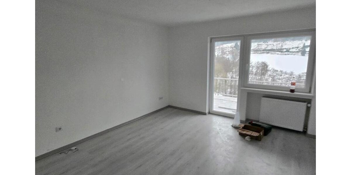 Etagenwohnung Kirchhundem - 3 Zimmer, 120 m&sup2;, 800&euro; | Angebot:25150000