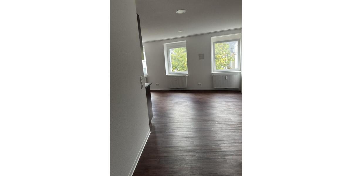 Etagenwohnung Siegen - 2 Zimmer, 62 m&sup2;, 750&euro; | Angebot:25352663