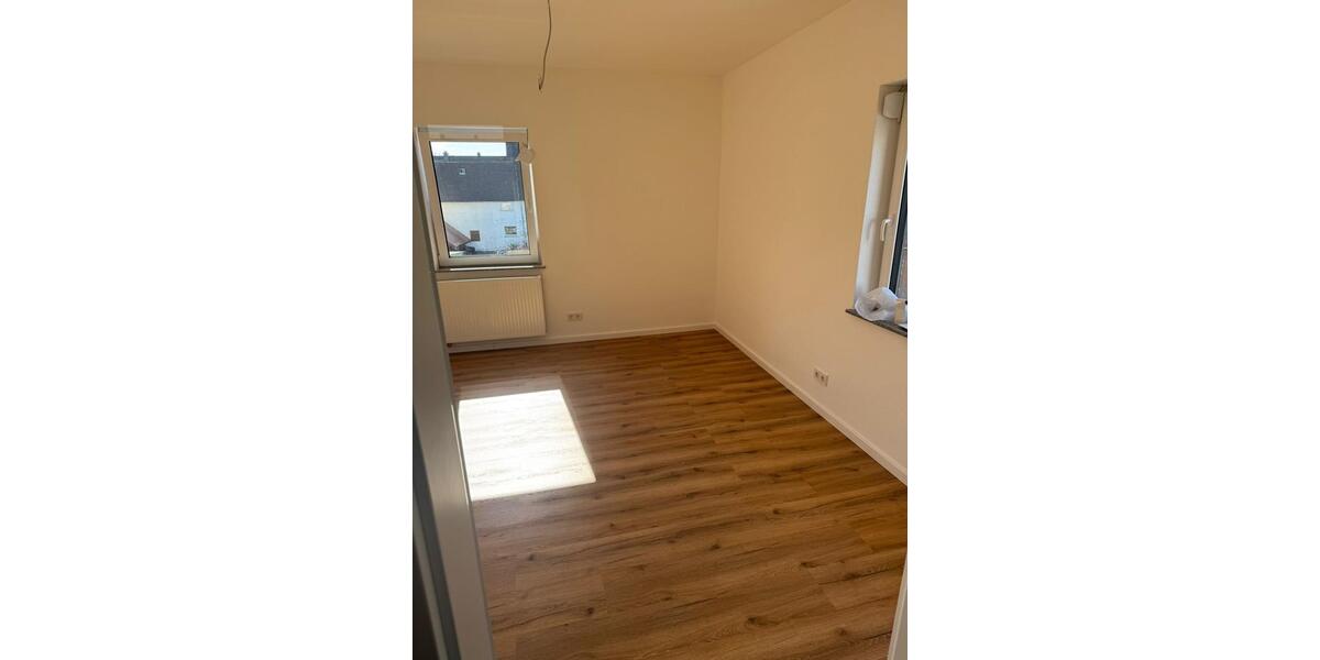 Einfamilienhaus Dillenburg Frohnhausen - 4 Zimmer, 137 m&sup2;, 1.100&euro; | Angebot:25627209