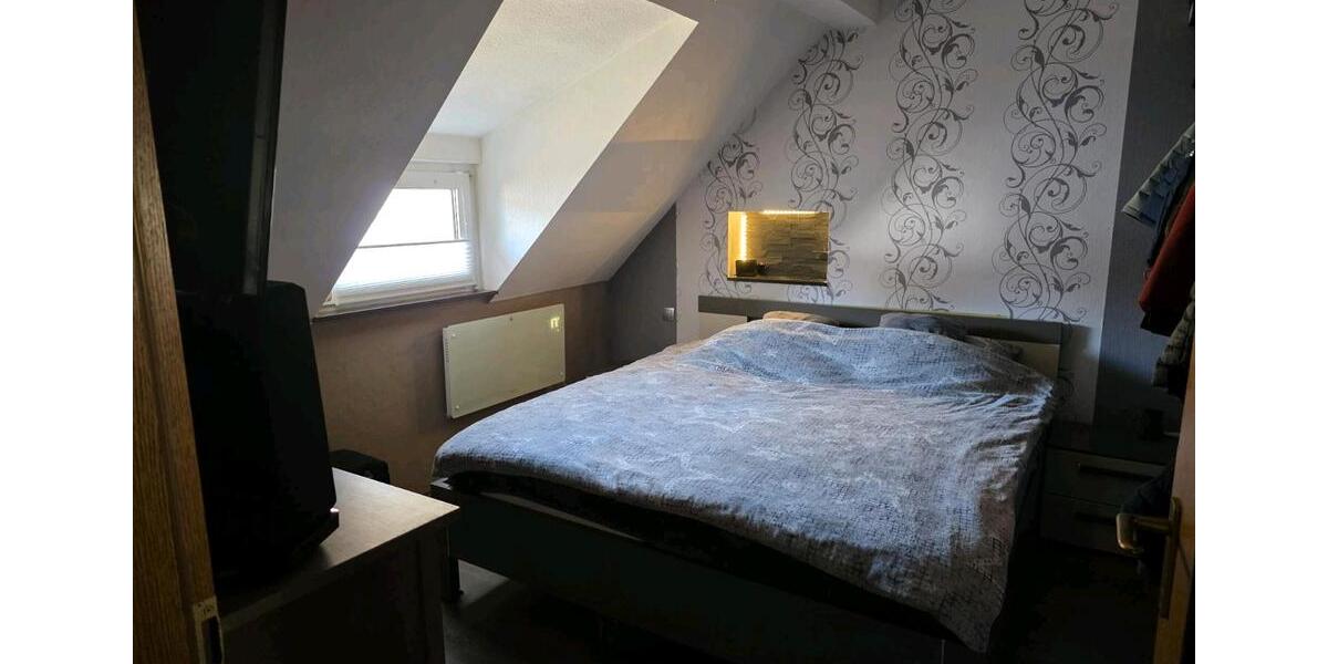 Dachgeschoßwohnung Herdorf - 4 Zimmer, 100 m&sup2;, 155.000&euro; | Angebot:26889413