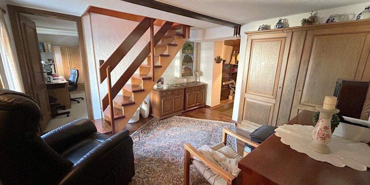 Einfamilienhaus Eschenburg / Eiershausen Eiershausen - 7 Zimmer, 195 m&sup2;, 159.000&euro; | Angebot:25728160